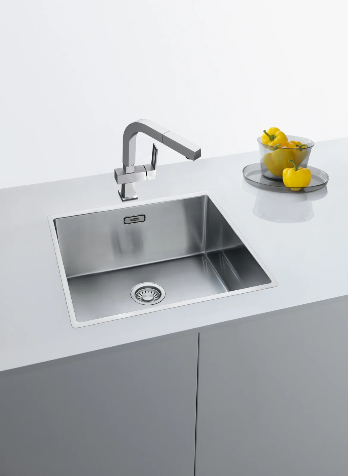 Franke Box BXX 210/110-50 Çelik Evye Inox – Paslanmaz Çelik mutfakta kullanımda (3)