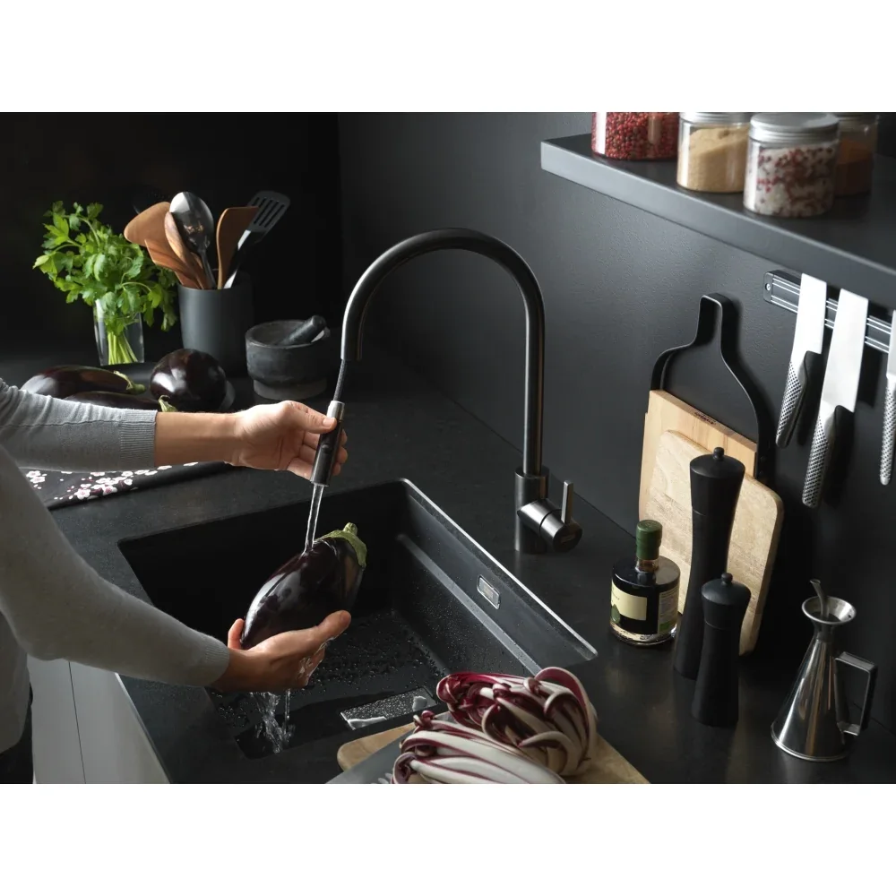 Franke Kubus 2 KNG 110-52 Granit Evye – kullanımda (Franke fotoğrafı)