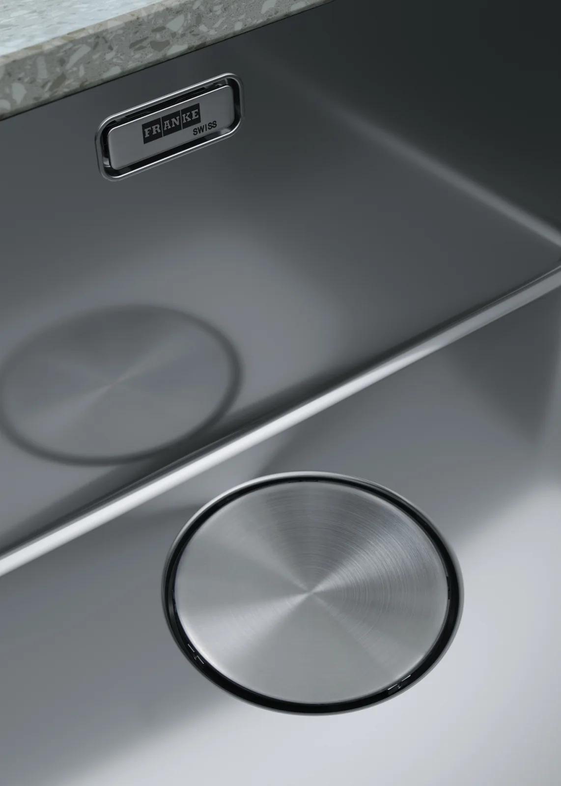 Franke Mythos MYX 110-50 Çelik Evye Inox – Paslanmaz Çelik mutfakta kullanımda (5)