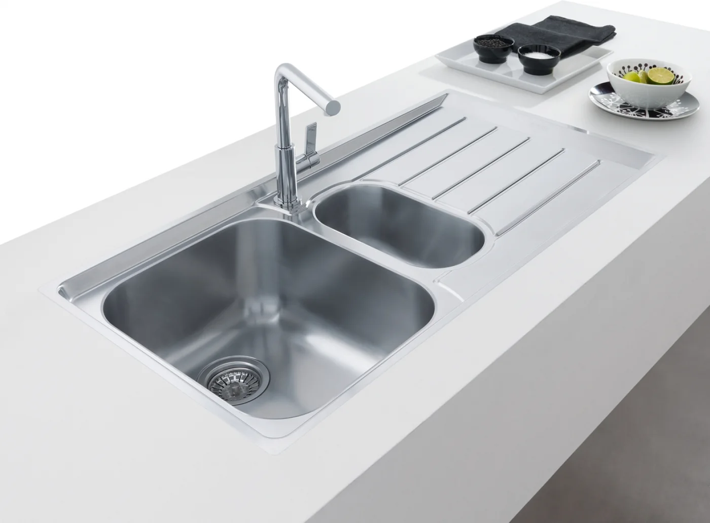 Franke Neptun NEX 251 Çelik Evye Inox – Paslanmaz Çelik · Sol damlalık mutfakta kullanımda (3)