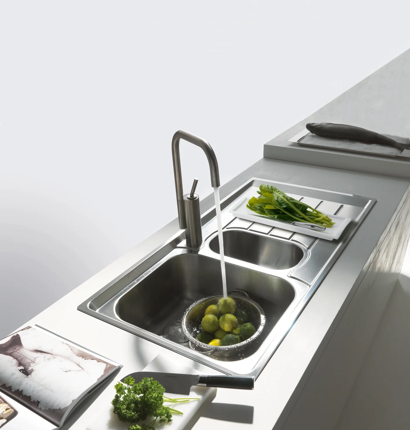 Franke Neptun NEX 651 Çelik Evye Inox – Paslanmaz Çelik · Sol damlalık mutfakta kullanımda (1)