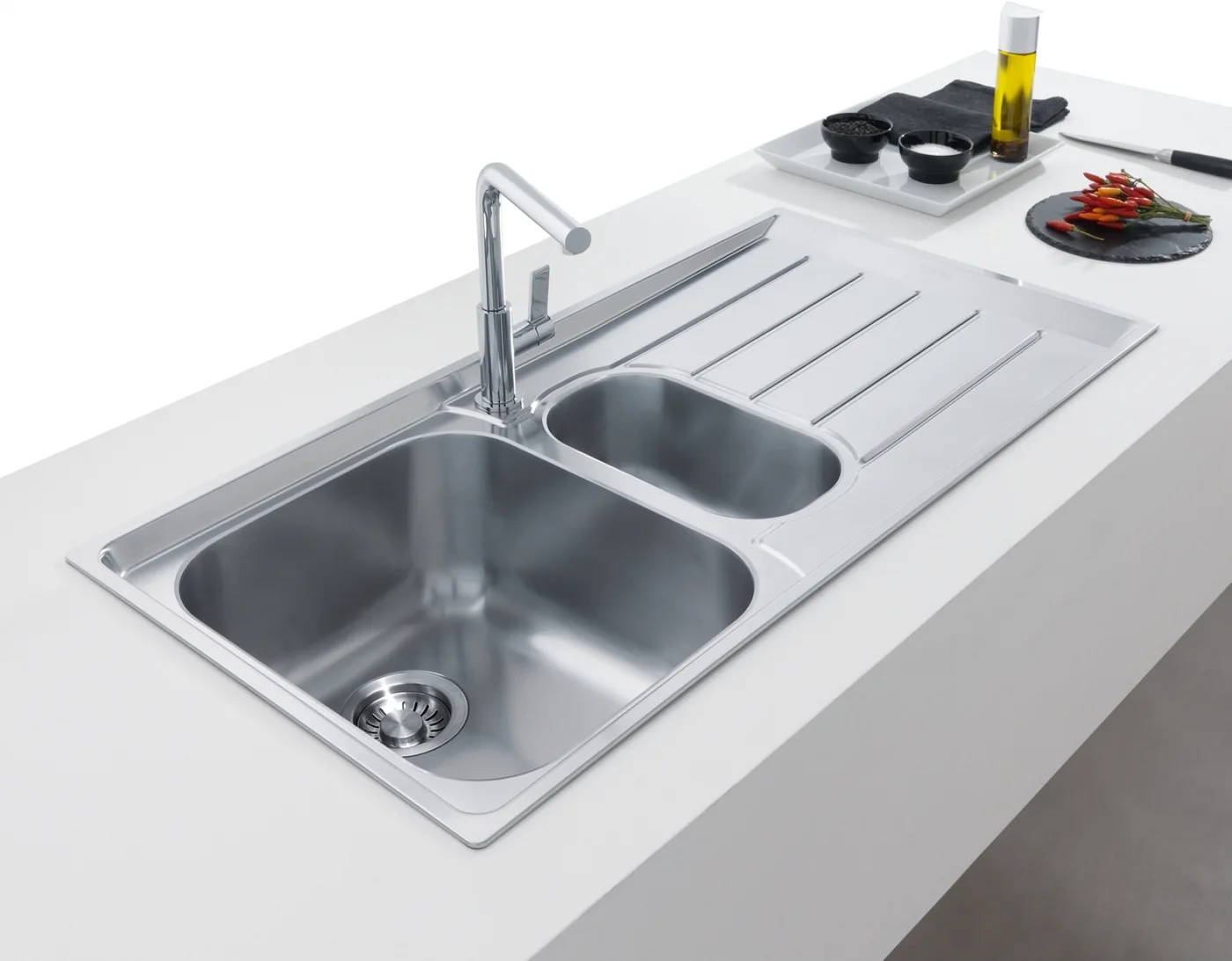 Franke Neptun NEX 651 Çelik Evye Inox – Paslanmaz Çelik · Sol damlalık mutfakta kullanımda (2)