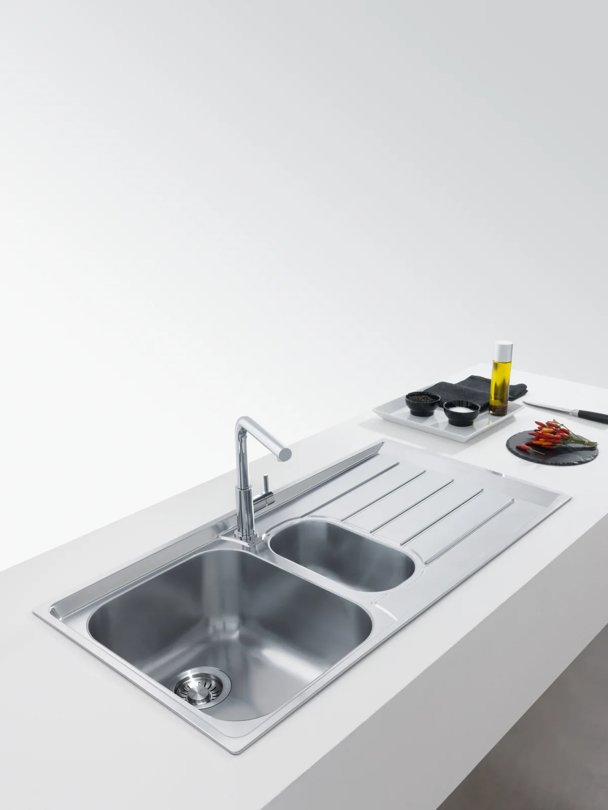 Franke Neptun NEX 651 Çelik Evye Inox – Paslanmaz Çelik · Sol damlalık mutfakta kullanımda (4)